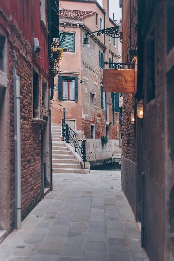 Bianca Cappello House Bed & Breakfast Venice 2*,  Italy